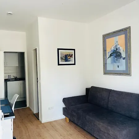 Appartamento Sanssouci-fewo 11 *